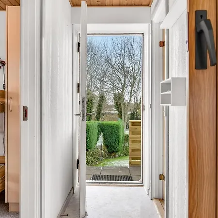 3 Bedroom Cozy In *
