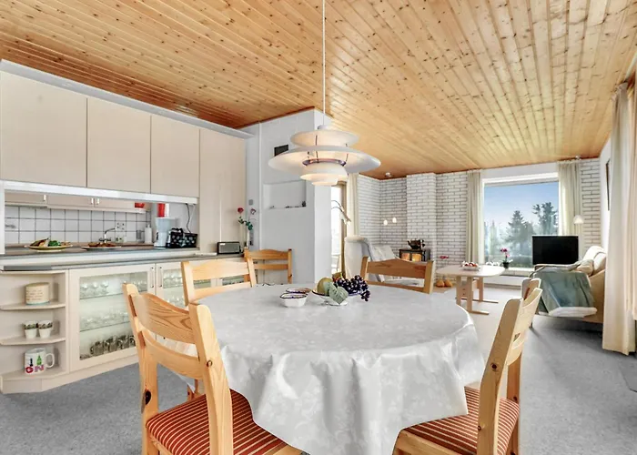 Vakantiehuis 3 Bedroom Cozy In